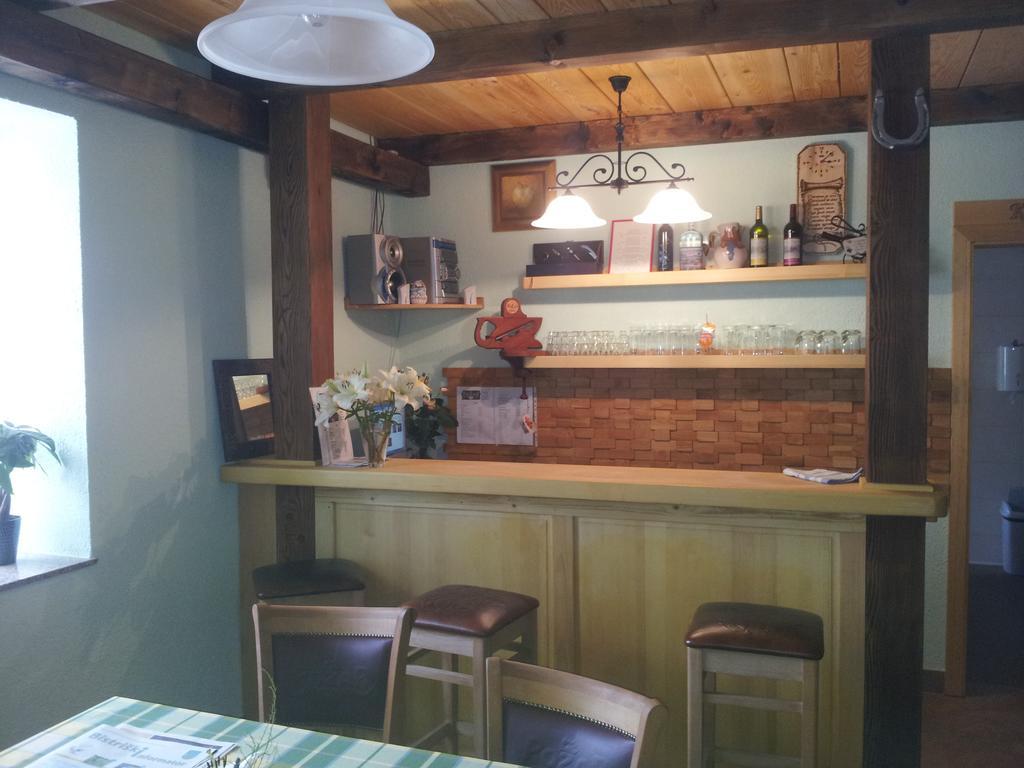 Knezak Turisticna Kmetija Pri Pozarju 빌라 외부 사진